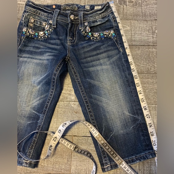 Miss Me Capri Jeans - Picture 13 of 13